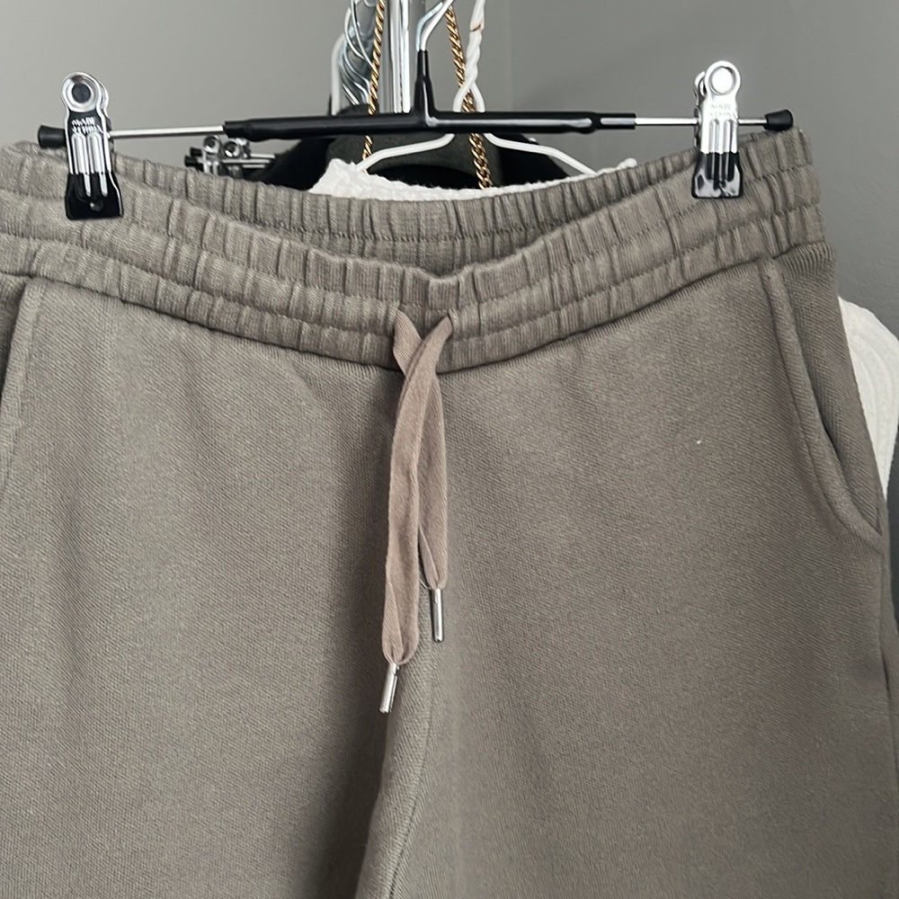 Zara sweatpants - Picture 2 of 4